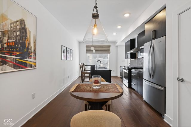 110 E North Street, Indianapolis, IN 46204