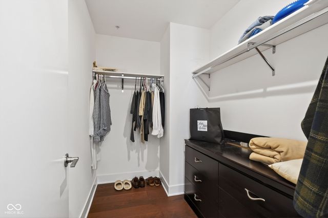 110 E North Street, Indianapolis, IN 46204