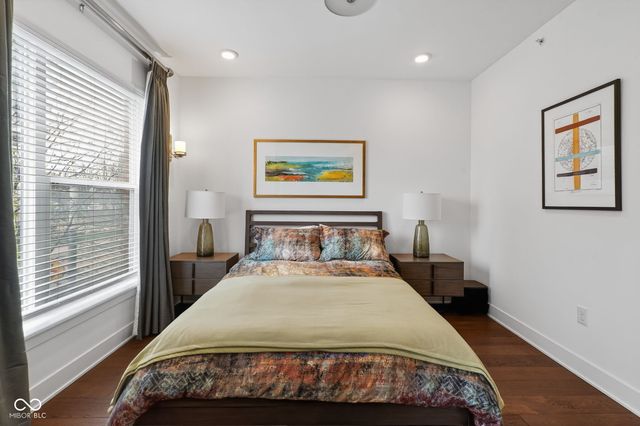 110 E North Street, Indianapolis, IN 46204