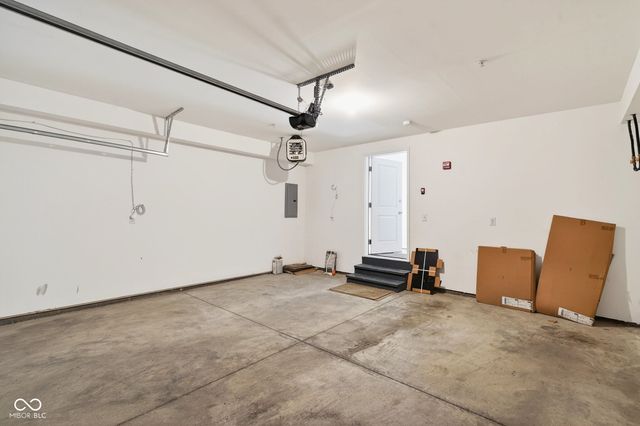 110 E North Street, Indianapolis, IN 46204