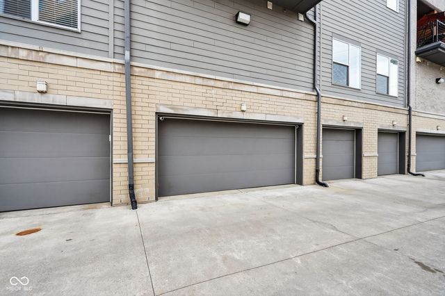 110 E North Street, Indianapolis, IN 46204