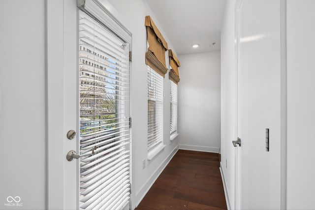 110 E North Street, Indianapolis, IN 46204