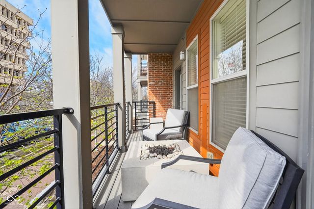 110 E North Street, Indianapolis, IN 46204