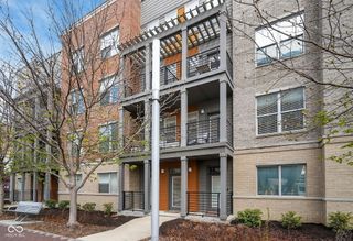 110 E North Street, Indianapolis, IN 46204