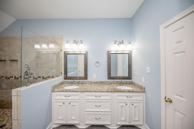 206 Cheswick Circle, Sugar Land, TX 77479