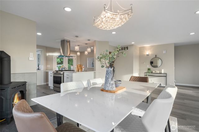 420 Renton Avenue S, Renton, WA 98057