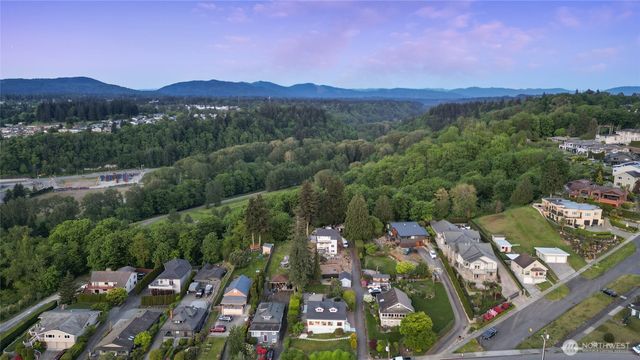 420 Renton Avenue S, Renton, WA 98057