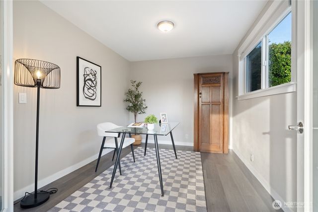 420 Renton Avenue S, Renton, WA 98057