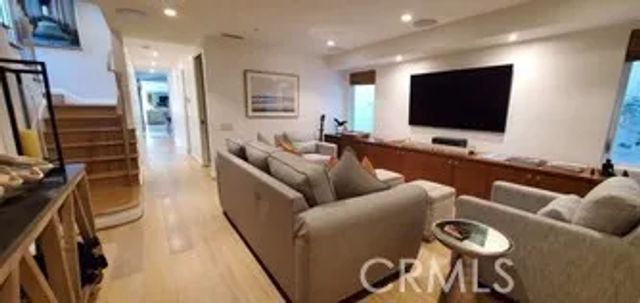 214 Marguerite Avenue, Corona Del Mar, CA 92625
