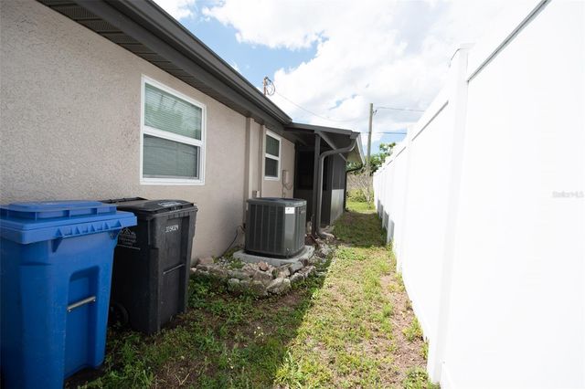 2701 CALLE STREET, Tampa, FL 33619