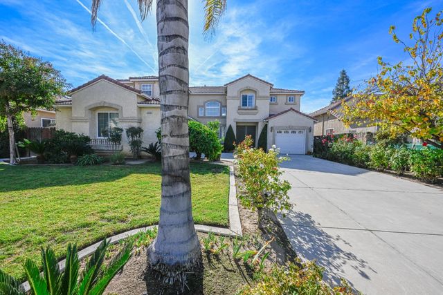 2809 E Omaha Avenue, Fresno, CA 93720