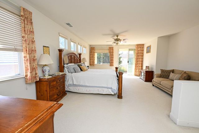 2809 E Omaha Avenue, Fresno, CA 93720