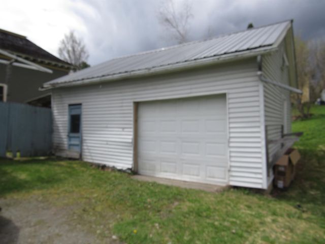 31 south Street, Troy, VT 05859