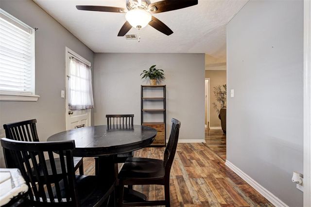 125 SW 11th Street, Moore, OK 73160