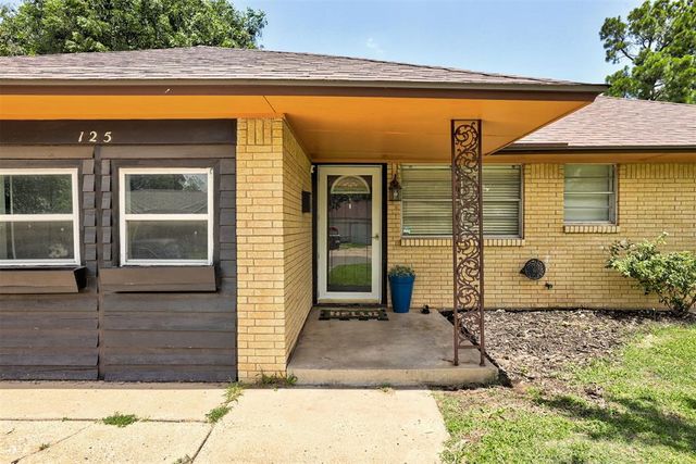 125 SW 11th Street, Moore, OK 73160