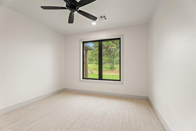 3233 Cherry Glen Drive, Jones, OK 73049