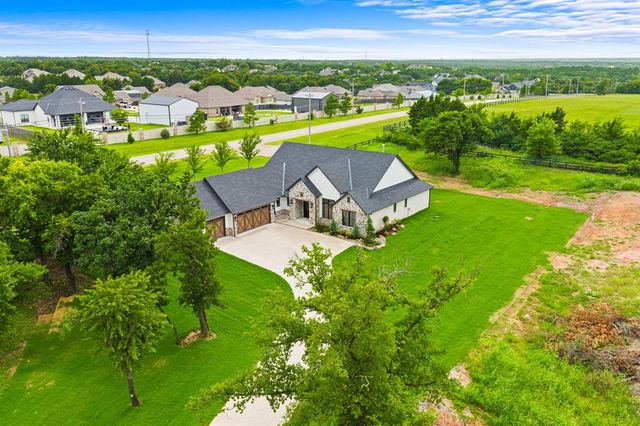 3233 Cherry Glen Drive, Jones, OK 73049