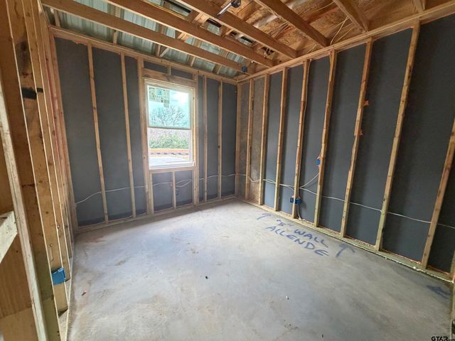 7042 Cottage Square, Tyler, TX 75703