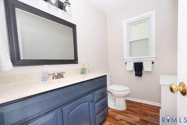 419 Rossmere Dr, Midlothian, VA 23114