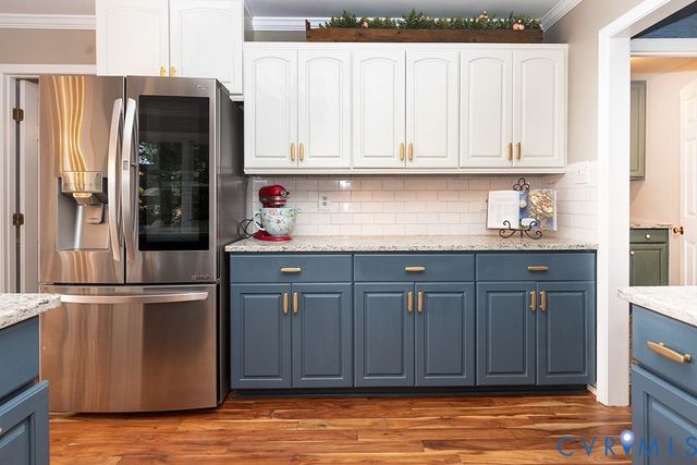 419 Rossmere Dr, Midlothian, VA 23114