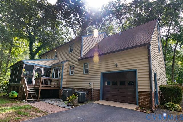 419 Rossmere Dr, Midlothian, VA 23114