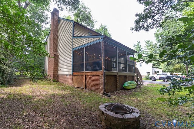 419 Rossmere Dr, Midlothian, VA 23114