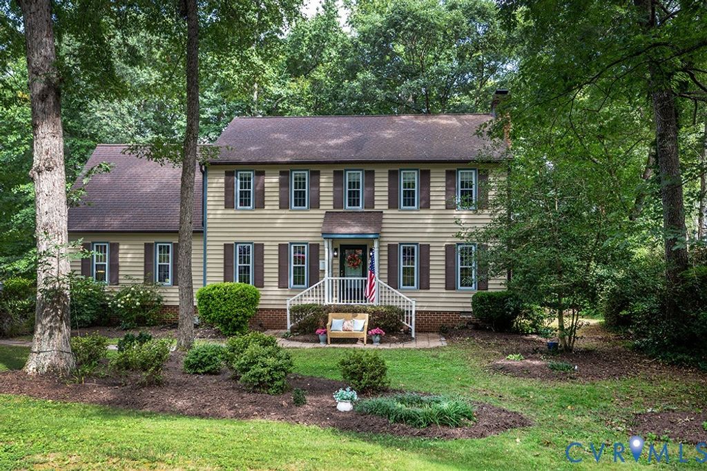 419 Rossmere Dr, Midlothian, VA 23114