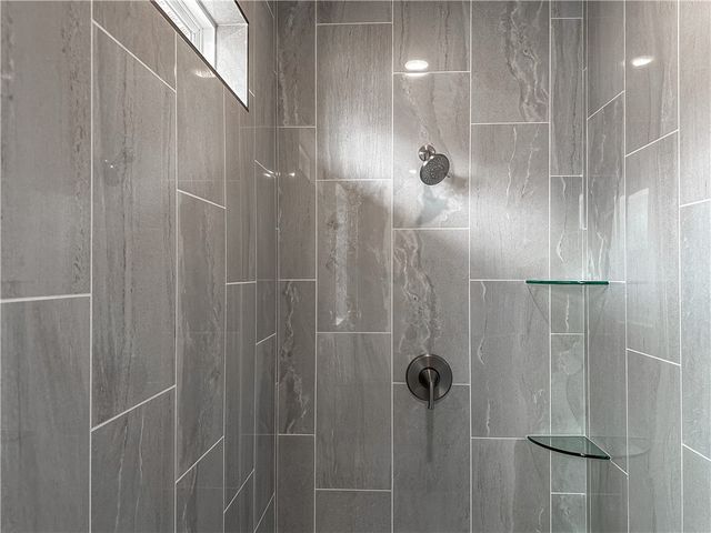 806 Mueller Way, Prairie Grove, AR 72753