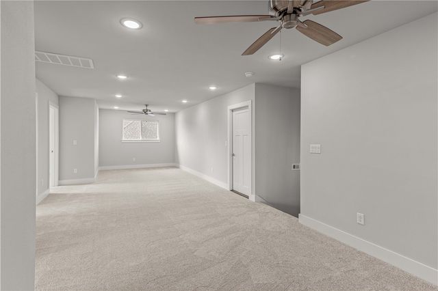 806 Mueller Way, Prairie Grove, AR 72753