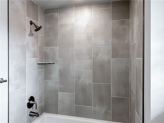 806 Mueller Way, Prairie Grove, AR 72753