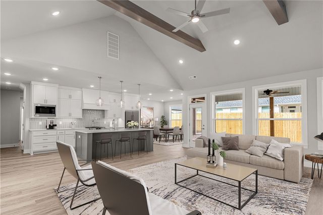 806 Mueller Way, Prairie Grove, AR 72753