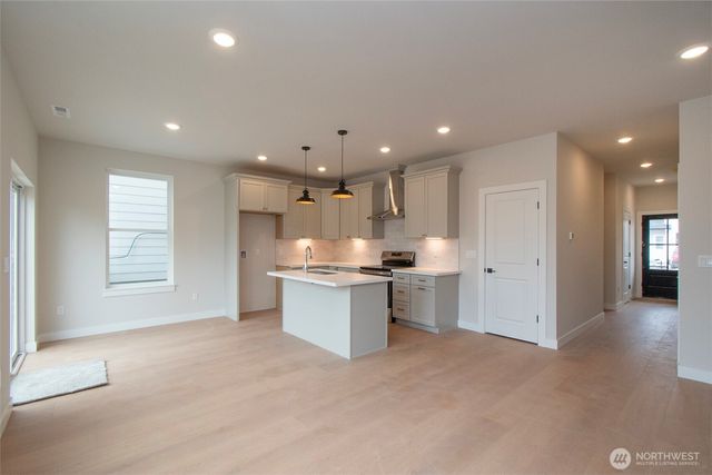41 Sussex Court, Sequim, WA 98382