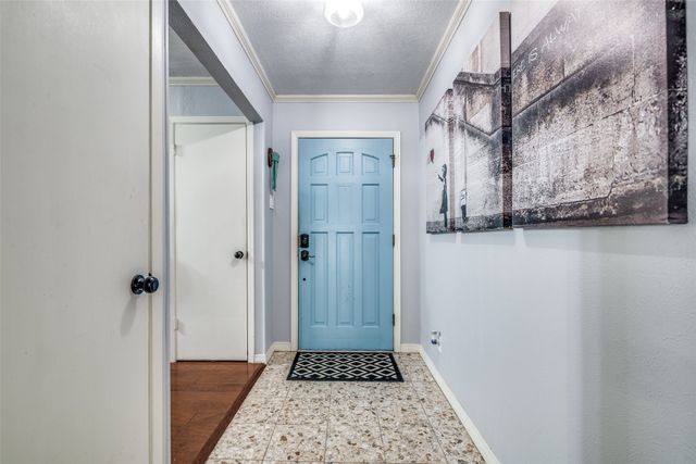 2217 Babalos Lane, Dallas, TX 75228