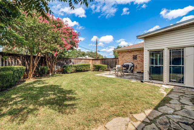 2217 Babalos Lane, Dallas, TX 75228