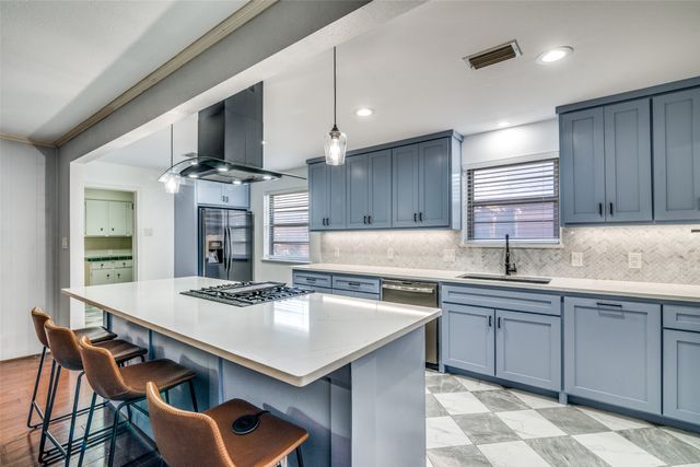 2217 Babalos Lane, Dallas, TX 75228