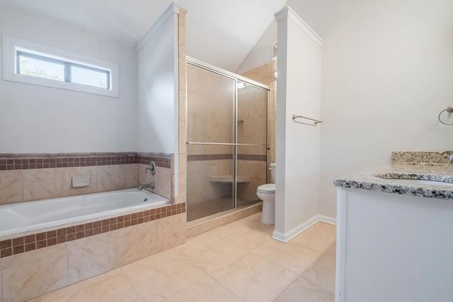2063 DALKEITH DR, Germantown, TN 38139