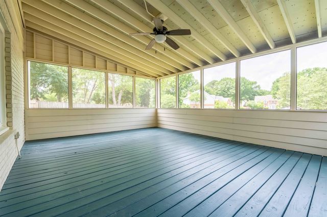 2063 DALKEITH DR, Germantown, TN 38139