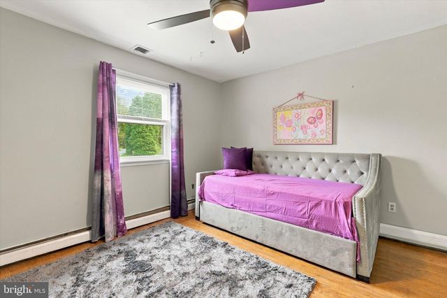 1644 HUNTINGDON RD, Abington, PA 19001