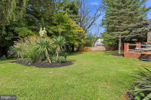 1644 HUNTINGDON RD, Abington, PA 19001