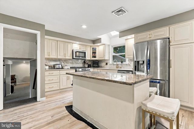 1644 HUNTINGDON RD, Abington, PA 19001