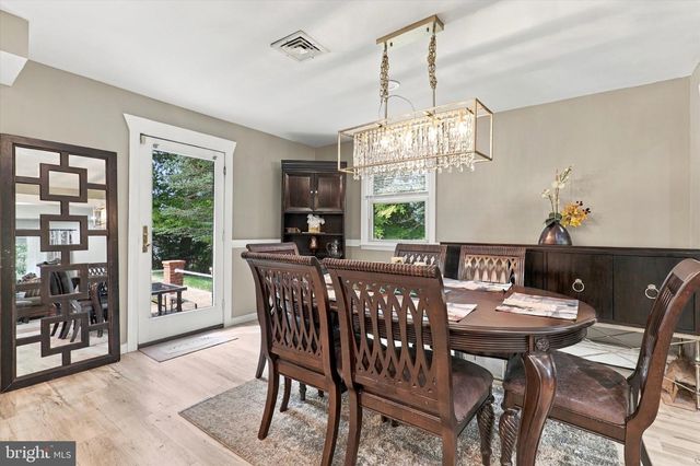 1644 HUNTINGDON RD, Abington, PA 19001