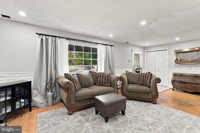 1644 HUNTINGDON RD, Abington, PA 19001