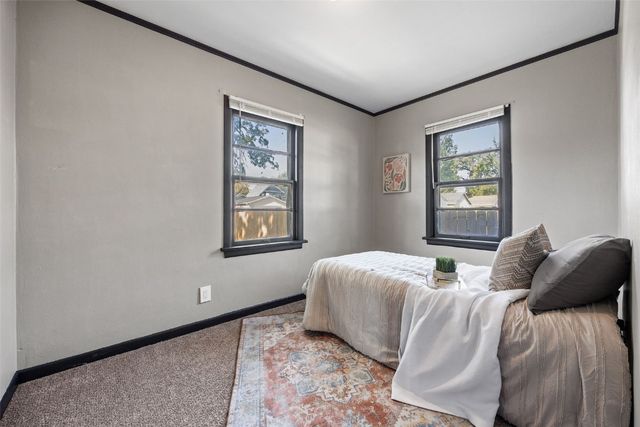 829 14th Street NE, Cedar Rapids, IA 52402