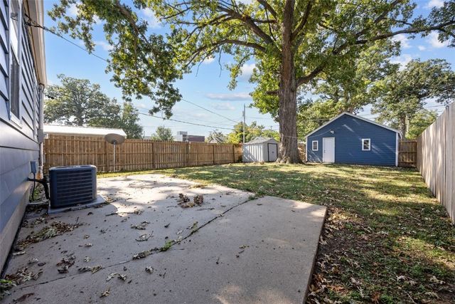 829 14th Street NE, Cedar Rapids, IA 52402