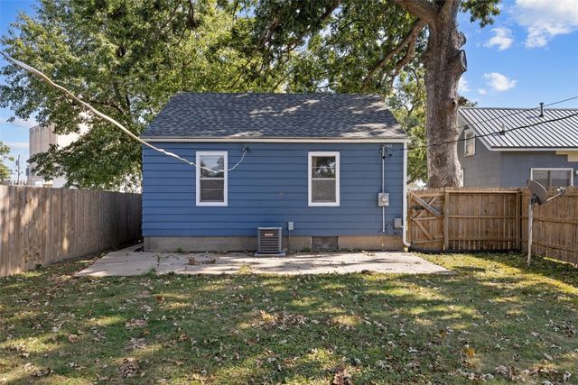 829 14th Street NE, Cedar Rapids, IA 52402