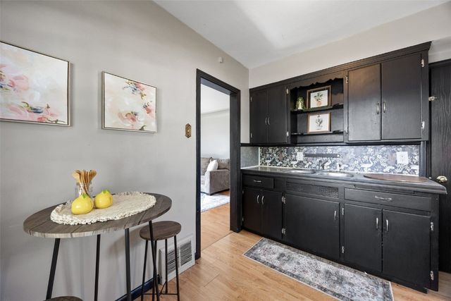 829 14th Street NE, Cedar Rapids, IA 52402