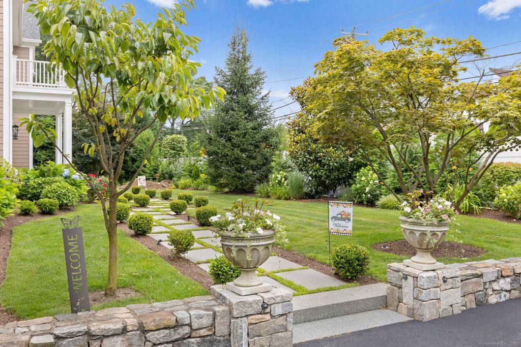 354 Oaklawn Avenue, Stamford, CT 06905