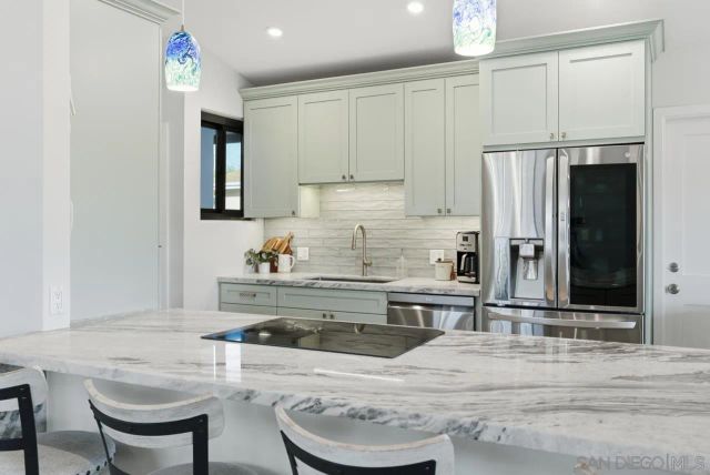 8153 Hudson Dr, San Diego, CA 92119