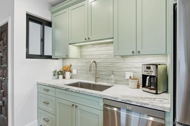 8153 Hudson Dr, San Diego, CA 92119