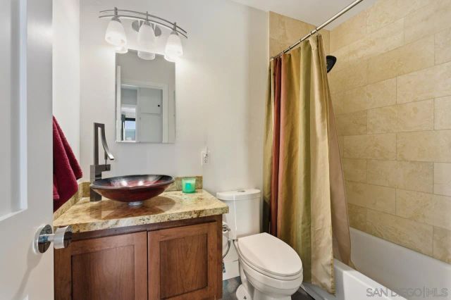 8153 Hudson Dr, San Diego, CA 92119